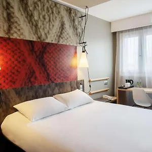 Ibis Centrum מלון