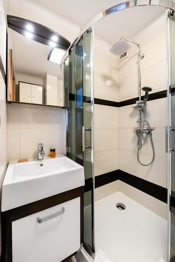ורשה Rondo Onz Standard Apartment פולין