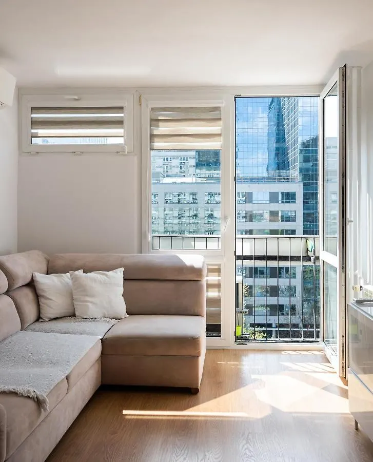 ורשה Rondo Onz Standard Apartment פולין