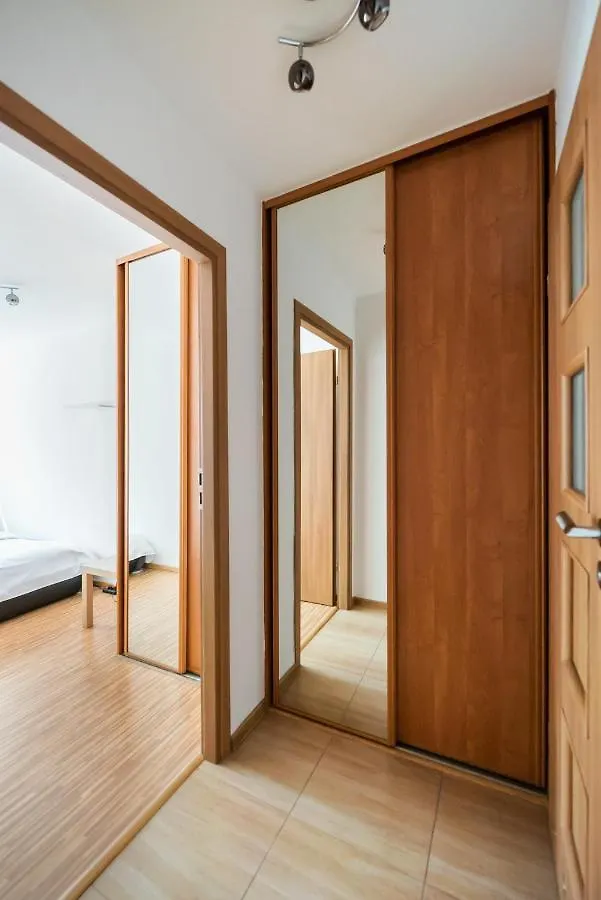 ורשה Rondo Onz Standard Apartment