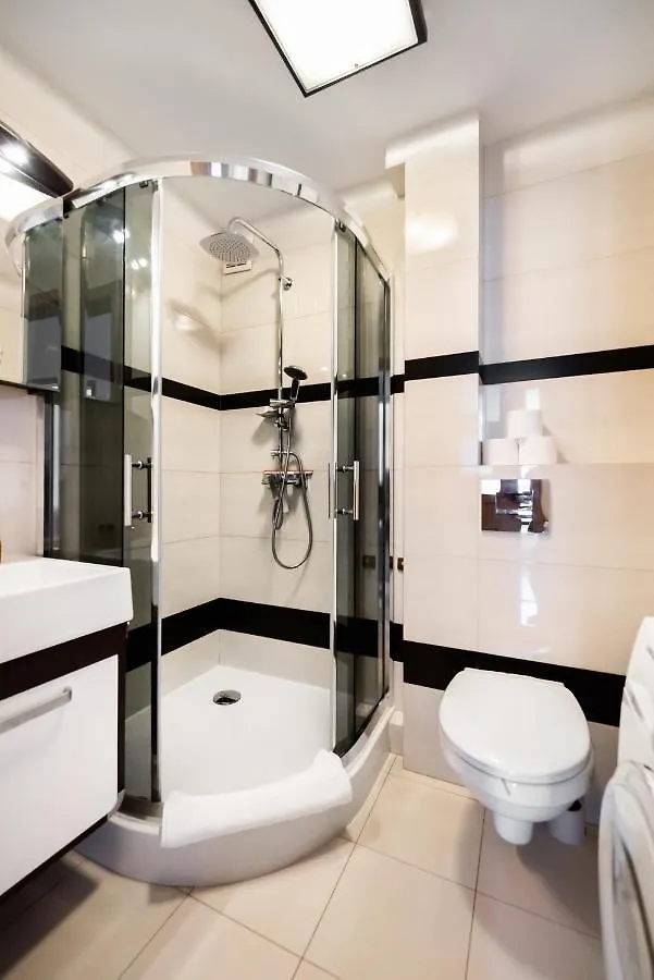 ורשה Rondo Onz Standard Apartment
